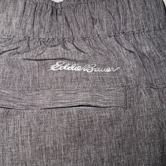Mens Eddie Bauer Shorts gray Size XL  Stretch Water Repel  the tag is missing - Picture 3 of 10
